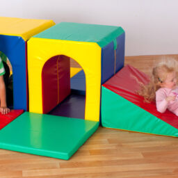 Hide and Seek Soft Play Set (+ storage sacks)(600 module)